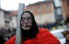 Костюмированный карнавал в Вевчани, Македония