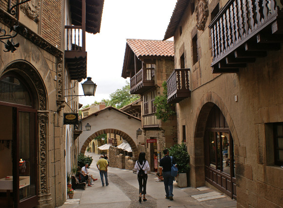 Испанская деревня (Poble Espanyol) в Барселоне