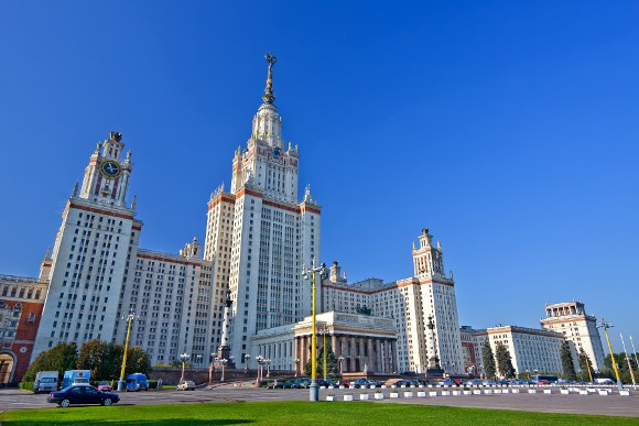 Сталинские небоскребы в Европе