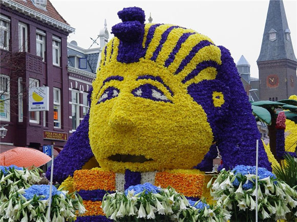 Фестиваль цветов Bloemencorso в Голландии