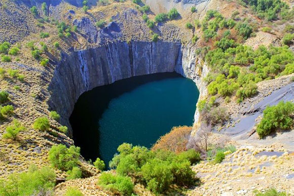 10 самых удивительных отверстий на Земле