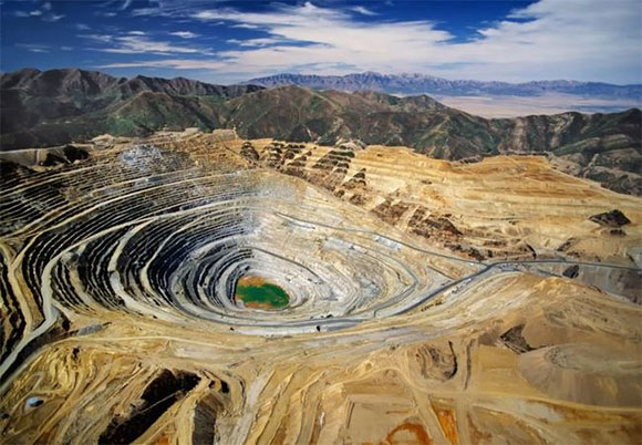 10 самых удивительных отверстий на Земле