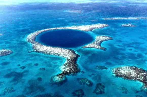 10 самых удивительных отверстий на Земле
