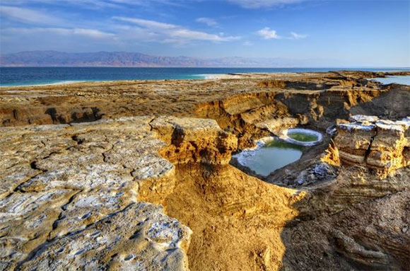 10 самых удивительных отверстий на Земле